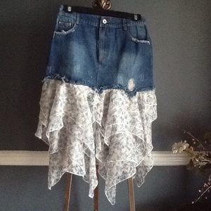 NWOT POL jean skirt
